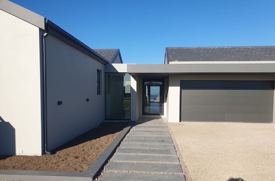 4 Bedroom Property for Sale in Oubaai Western Cape